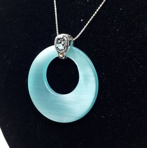 Turquoise pendant necklace